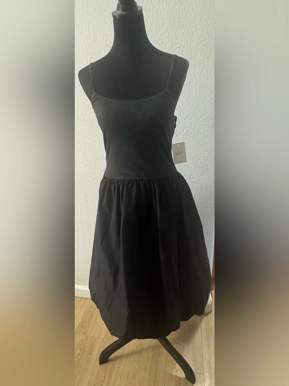 Classic bubble Black Spaghetti Strap Dress